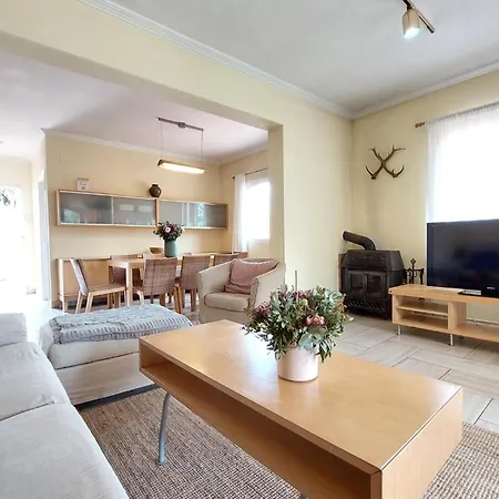 בית נופש In With Kitchenette *